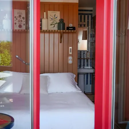 De La Hotel