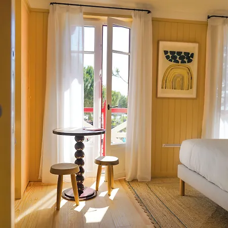 Hotel De La