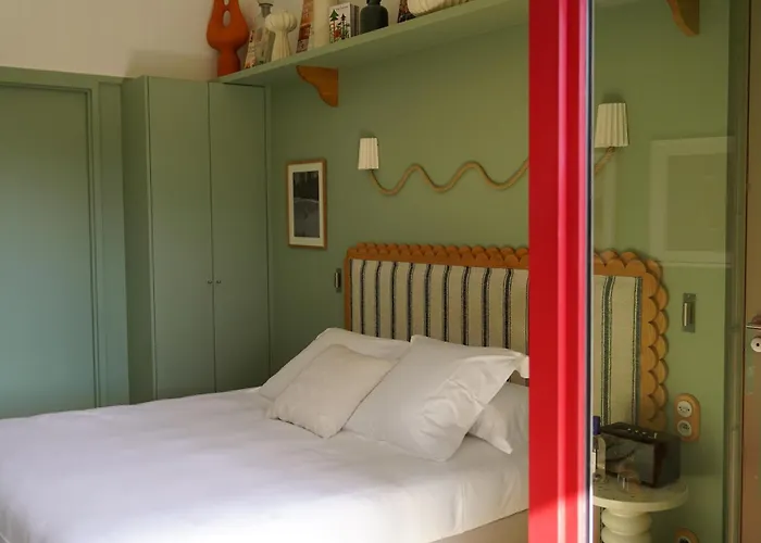 De La * Lège-Cap-Ferret